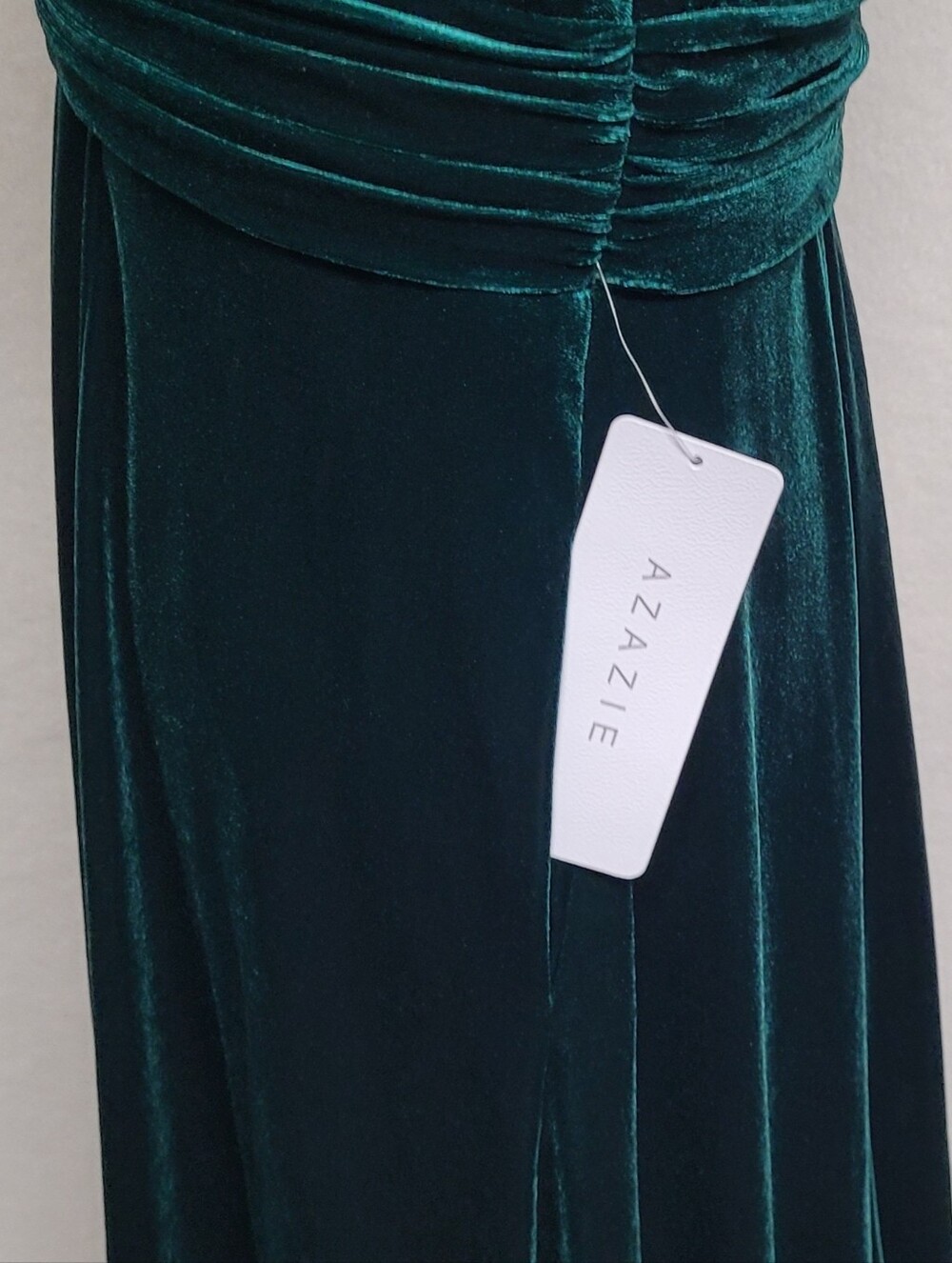 Azazie Rare Charlize Emerald Green Velvet A-line Keyhole One-Shoulder Maxi Dress - Picture 6 of 11